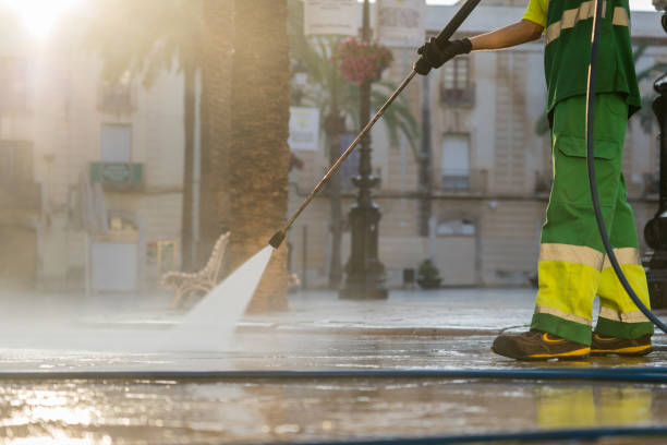 Best Commercial Building Pressure Washing  in Petoskey, MI